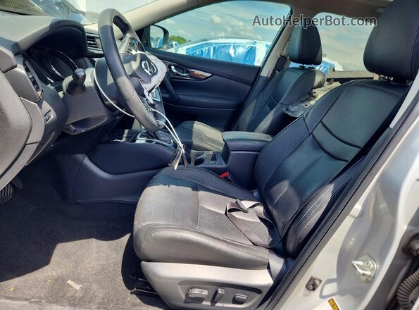 5N1AT2MT3LC747117 2020 NISSAN ROGUE Silver 