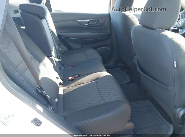 5N1AT2MT3LC813679 2020 NISSAN ROGUE Silver Вид наклейки з VIN-кодом