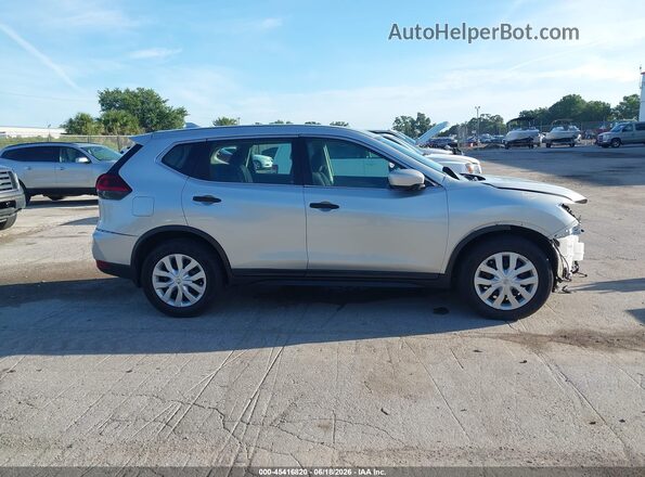 5N1AT2MT3LC813679 2020 NISSAN ROGUE Silver Вид задньої частини салону