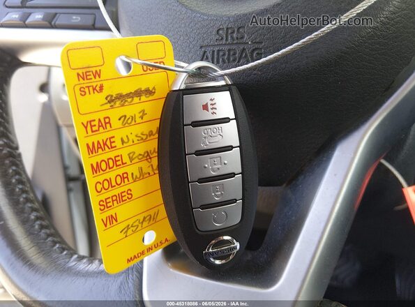 5N1AT2MT4HC754911 2017 NISSAN ROGUE Белый 