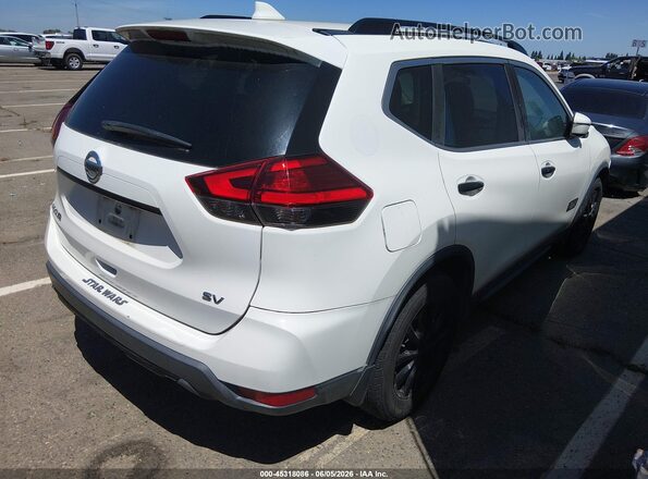 5N1AT2MT4HC754911 2017 NISSAN ROGUE Белый 