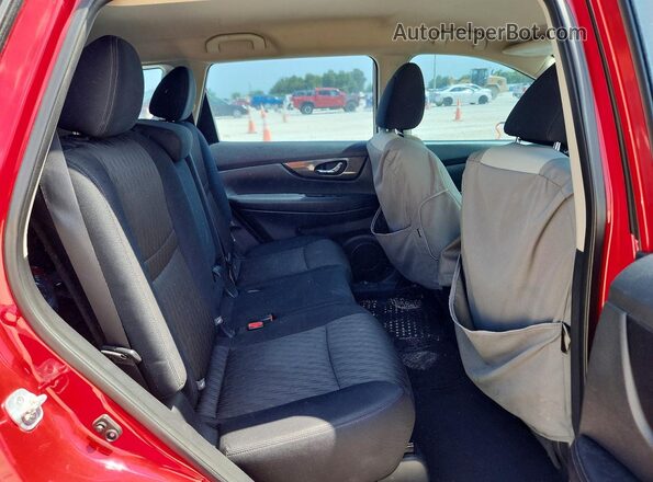 5N1AT2MT4HC778660 2017 NISSAN ROGUE Red Սալոնի հետևի տեսք