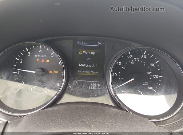 5N1AT2MT4HC888446 2017 NISSAN ROGUE Silver Вид задніх сидінь