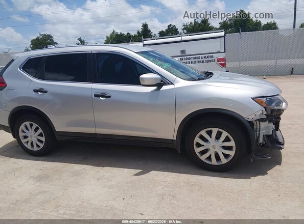 5N1AT2MT4HC888446 2017 NISSAN ROGUE Silver Вид задньої частини салону