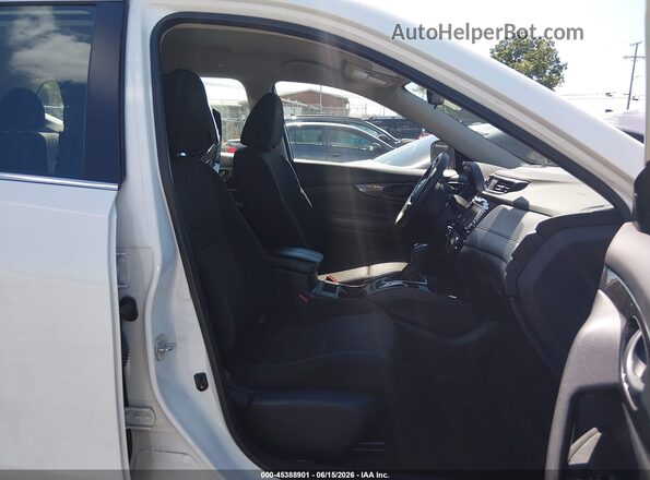 5N1AT2MT4KC800714 2019 NISSAN ROGUE White Սալոնի դիմացի տեսք