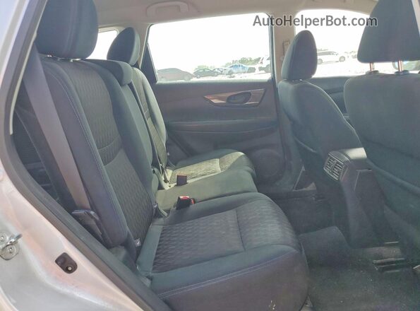 5N1AT2MT4KC811843 2019 NISSAN ROGUE Silver Rear interior view