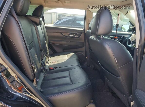 5N1AT2MT5HC749426 2017 NISSAN ROGUE Black Вид задньої частини салону