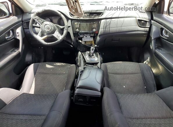 5N1AT2MT5HC815179 2017 NISSAN ROGUE Черный Вид панели приборов