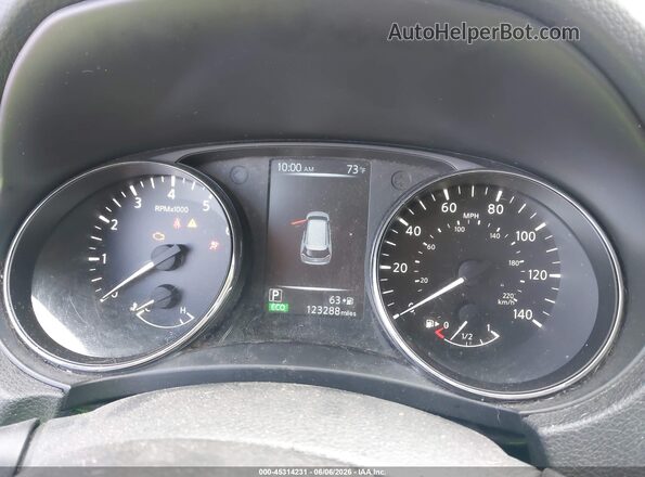5N1AT2MT5HC867640 2017 NISSAN ROGUE Red Հետևի նստատեղերի տեսք