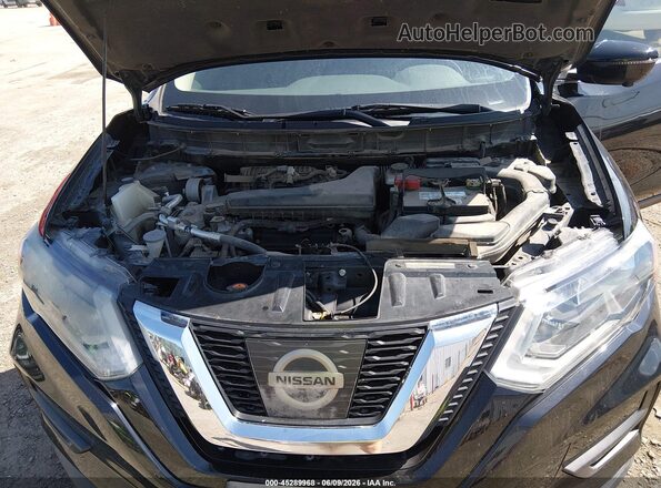 5N1AT2MT5HC895468 2017 NISSAN ROGUE Черный Вид сзади