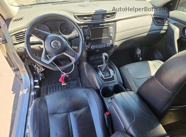 5N1AT2MT5JC737024 2018 NISSAN ROGUE Gray Widok deski rozdzielczej