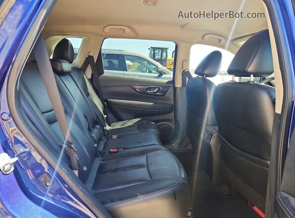 5N1AT2MT5JC740344 2018 NISSAN ROGUE Blue Rear interior view