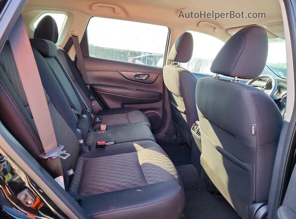 5N1AT2MT5JC800574 2018 NISSAN ROGUE Black Rear seats view