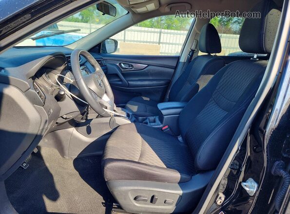 5N1AT2MT5JC800574 2018 NISSAN ROGUE Black Front interior view