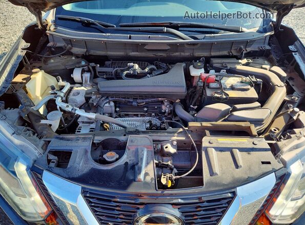 5N1AT2MT5JC800574 2018 NISSAN ROGUE Black Rear interior view