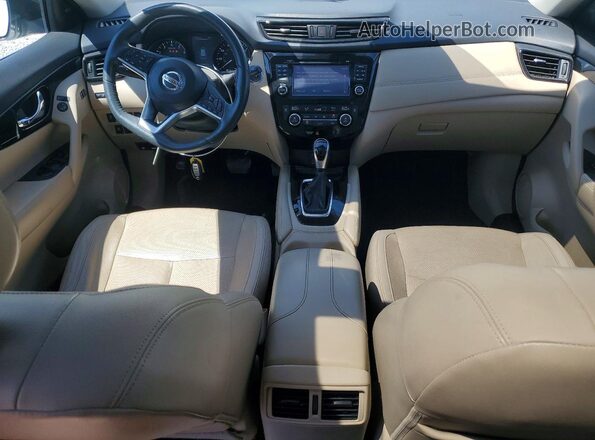 5N1AT2MT6HC764677 2017 NISSAN ROGUE White 
