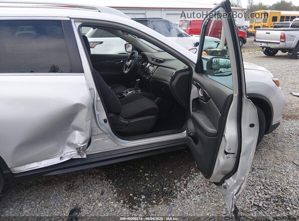 5N1AT2MT6JC789780 2018 NISSAN ROGUE Серебряный 