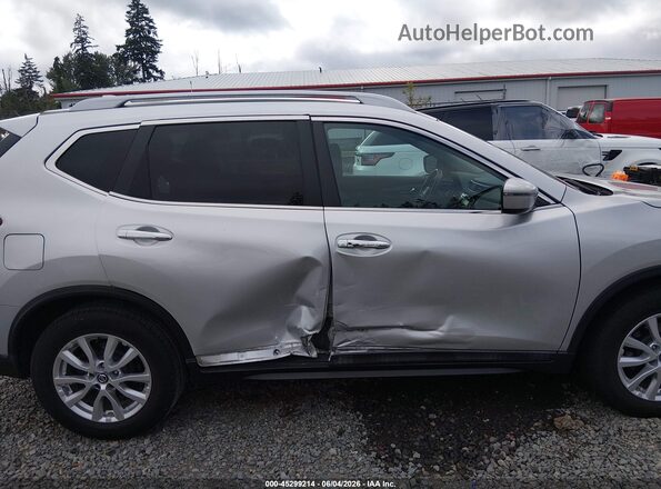 5N1AT2MT6JC789780 2018 NISSAN ROGUE Серебряный 