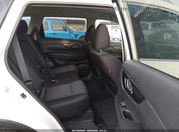 5N1AT2MT7HC855196 2017 NISSAN ROGUE White VIN կոդի պիտակի տեսք
