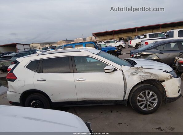 5N1AT2MT7HC855196 2017 NISSAN ROGUE White Սալոնի հետևի տեսք