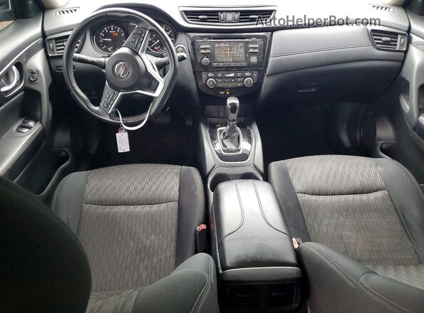 5N1AT2MT7HC880065 2017 NISSAN ROGUE Black Dashboard view