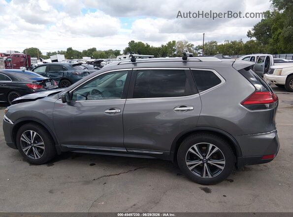 5N1AT2MT7HC882320 2017 NISSAN ROGUE Gray უკანა სალონის ხედი