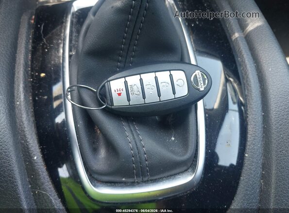 5N1AT2MT7JC849095 2018 NISSAN ROGUE Черный 