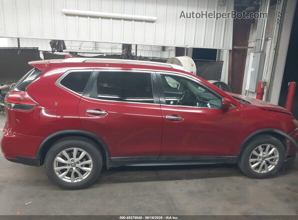 5N1AT2MT8HC744740 2017 NISSAN ROGUE Red Vista interior trasera