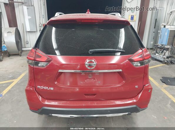 5N1AT2MT8HC744740 2017 NISSAN ROGUE Red 