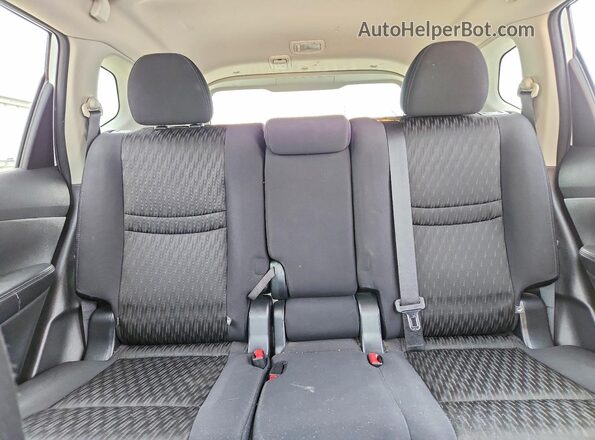 5N1AT2MT8HC769752 2017 NISSAN ROGUE White Вид задніх сидінь