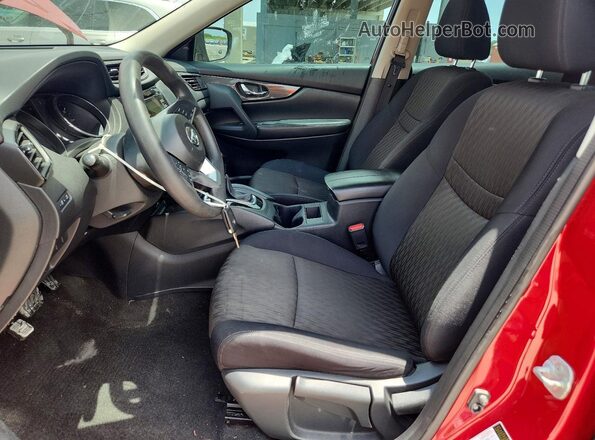 5N1AT2MT8HC841940 2017 NISSAN ROGUE Burgundy Front interior view