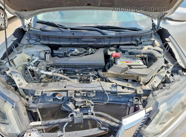 5N1AT2MT8HC868135 2017 NISSAN ROGUE Silver Engine compartment view
