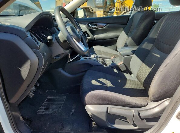 5N1AT2MT8JC725613 2018 NISSAN ROGUE White 