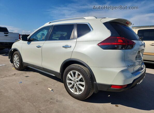 5N1AT2MT8JC811830 2018 NISSAN ROGUE White 