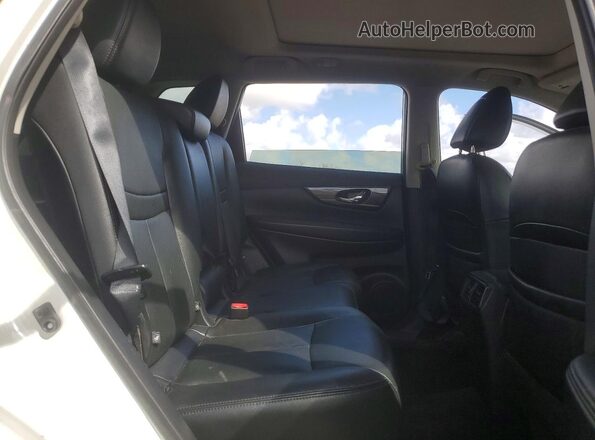 5N1AT2MT9GC868093 2016 NISSAN ROGUE White 
