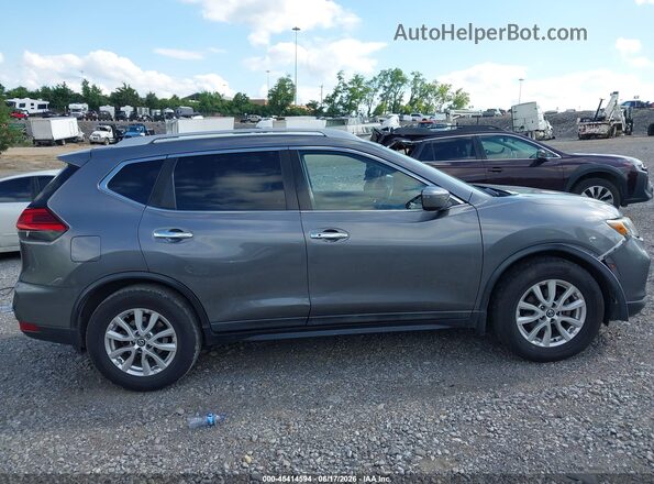 5N1AT2MT9HC869519 2017 NISSAN ROGUE Gray Vista interior trasera