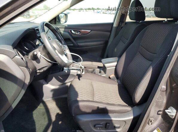 5N1AT2MTXHC779036 2017 NISSAN ROGUE Gray Widok wnętrza z przodu