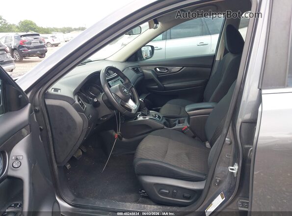 5N1AT2MTXJC829830 2018 NISSAN ROGUE Серый Вид салона спереди