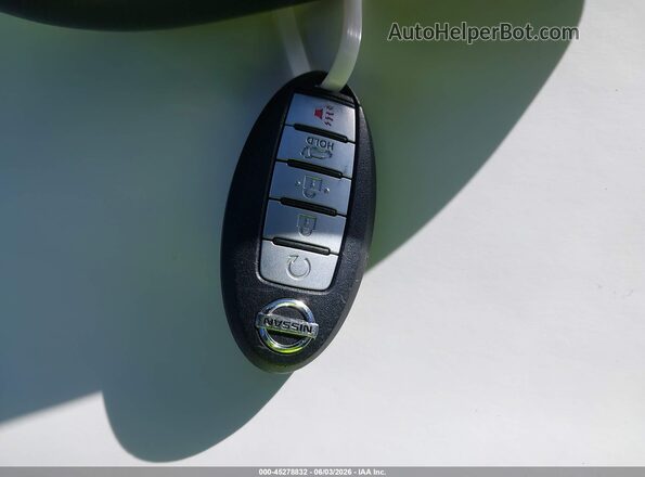 5N1AT2MV0HC758584 2017 NISSAN ROGUE Серый Вид панели приборов