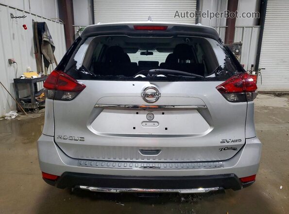 5N1AT2MV0JC768957 2018 NISSAN ROGUE Silver 