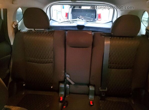 5N1AT2MV0JC768957 2018 NISSAN ROGUE Silver 