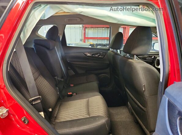 5N1AT2MV1HC874988 2017 NISSAN ROGUE Red Вид задньої частини салону