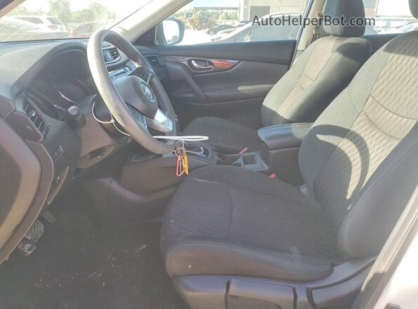 5N1AT2MV1JC717113 2018 NISSAN ROGUE White Вид салону спереду