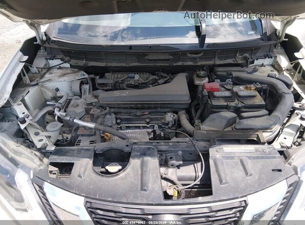 5N1AT2MV1JC732209 2018 NISSAN ROGUE White Вид ззаду
