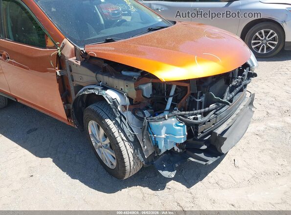 5N1AT2MV1JC779031 2018 NISSAN ROGUE Оранжевый Вид спереди