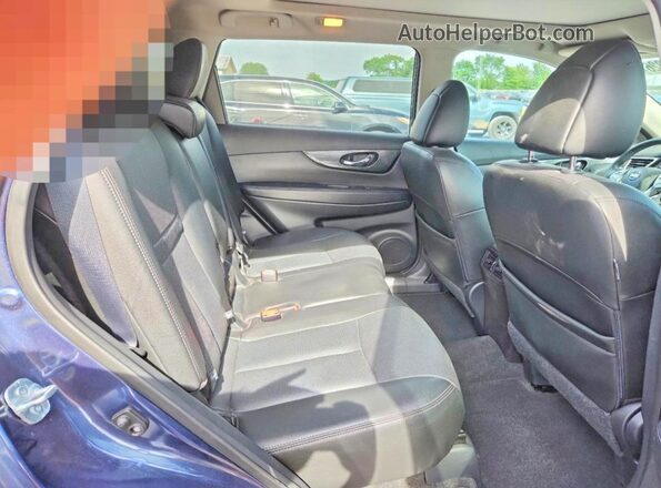 5N1AT2MV2GC786286 2016 NISSAN ROGUE Blue Rear interior view