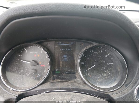 5N1AT2MV2HC761244 2017 NISSAN ROGUE White Widok tylnych siedzeń