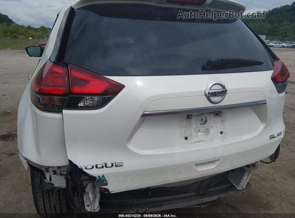 5N1AT2MV2HC761244 2017 NISSAN ROGUE White Widok z przodu
