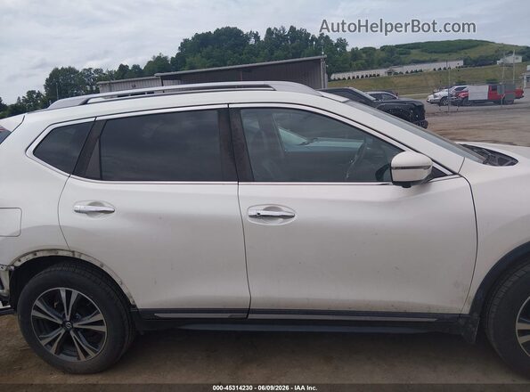 5N1AT2MV2HC761244 2017 NISSAN ROGUE White Widok wnętrza 360 stopni