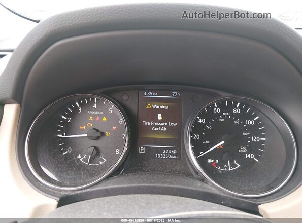5N1AT2MV2HC852255 2017 NISSAN ROGUE Red Vista de los asientos traseros